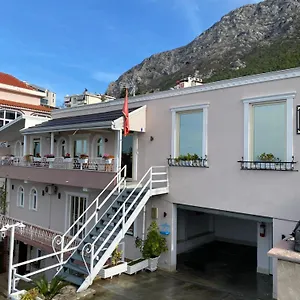 Alesio Bed & Breakfast Kruje